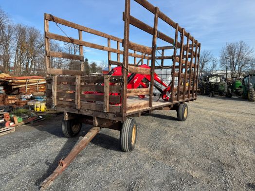 E-Z Trail 18x8 wood rack wagon 
