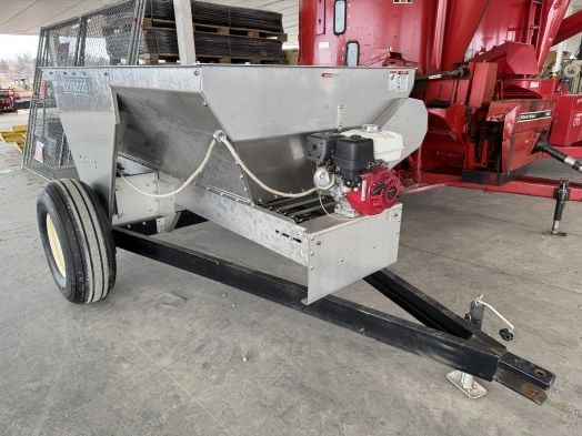 Kirkwood stainless steel top dresser / fertilizer spreader