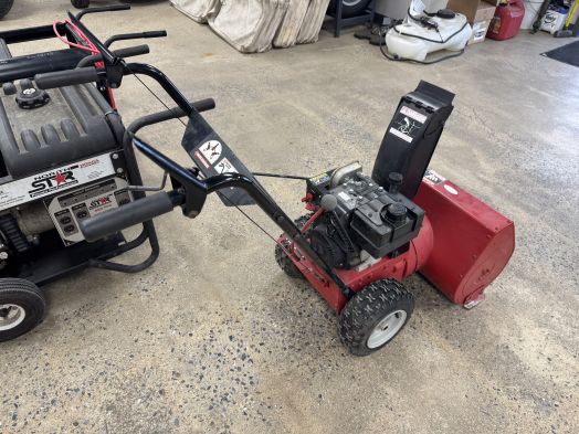 Snapper 22" snowblower electric start