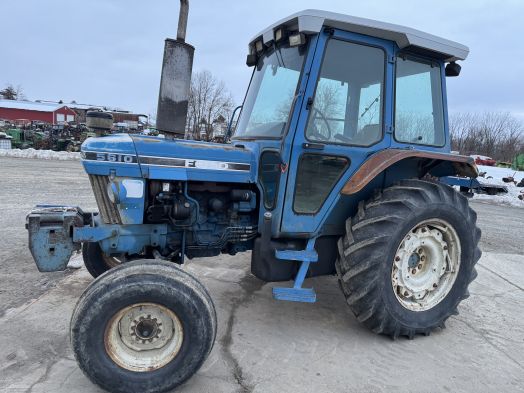 Ford 5610 2wd cab tractor