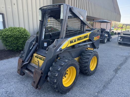 New Holland L175 skid loader 