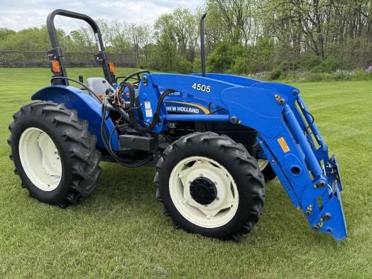 New Holland Workmaster 55 4wd loader