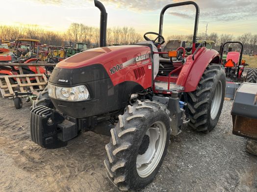 Case IH Farmall 100C 4wd tractor