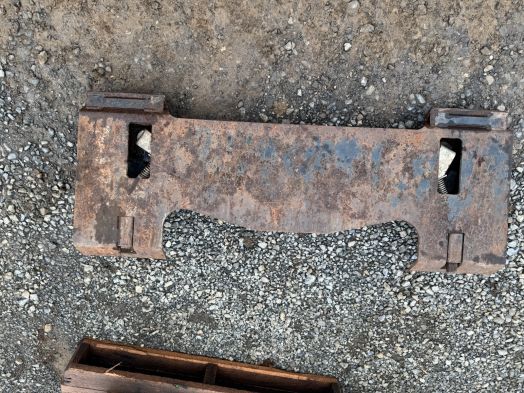 loader to bob tach bracket