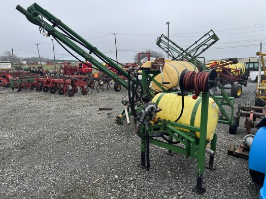 IVA 55g sweet corn sprayer with 15' boom