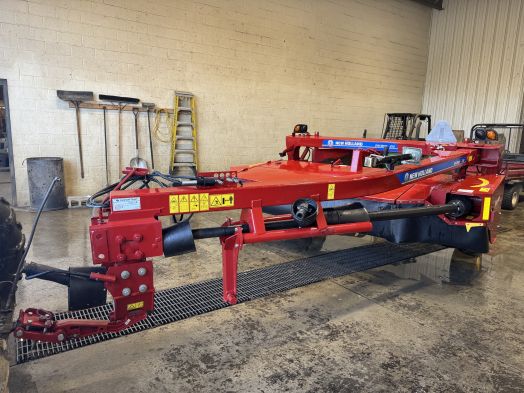 New Holland 210 discbine