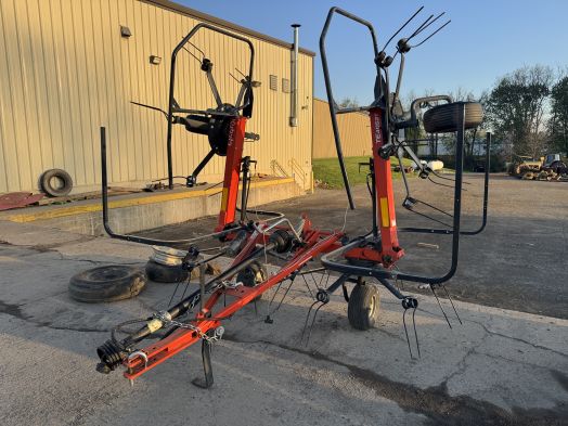 Kubota 4 star tedder TE4052T