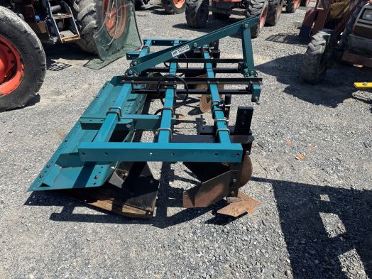 Buckeye raised bed shaper