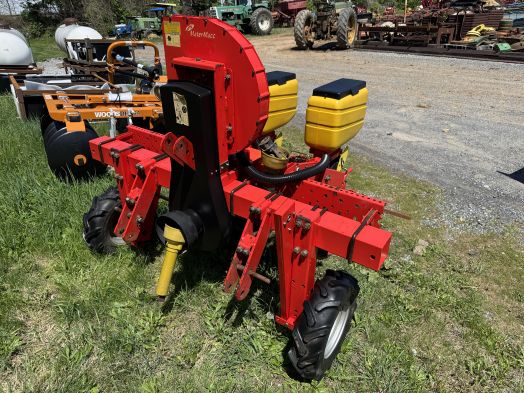 MaterMacc 2 row vacuum planter