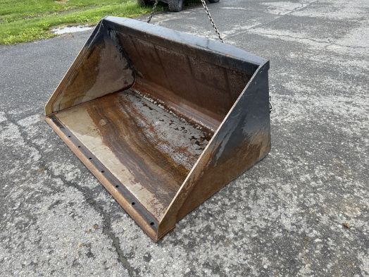 Black 6' high volume bucket