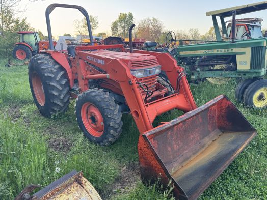 Kubota L5450 tractor loader as-is