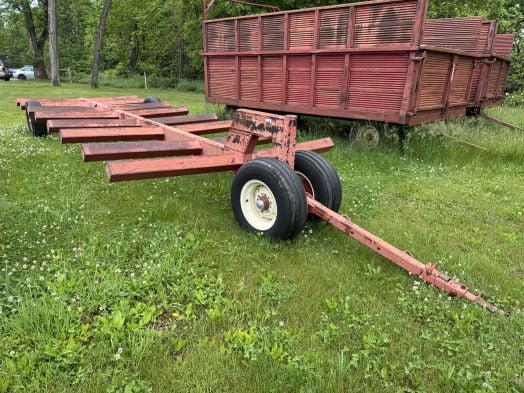 Ag-Way round bale carrier