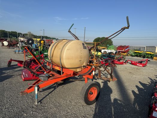 Century 200g trailer sprayer with 25' booms