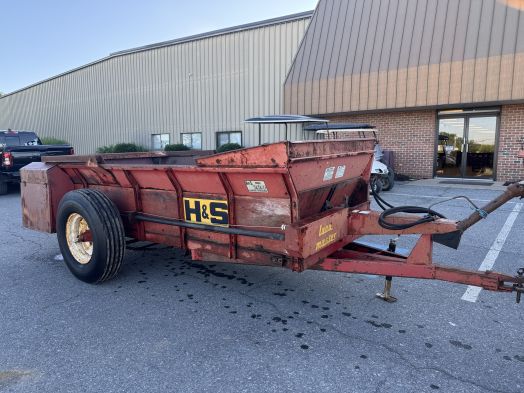 H&S 220 manure spreader