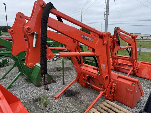 Kubota LA1301S loader for M105s / M105x