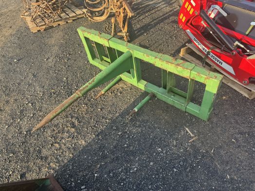 John Deere round bale spear 240, 245, 260, 265 loaders