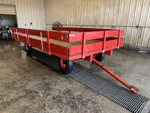 Red 8.5x16 flat wagon with sides