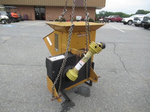 Woods 5000 3pt wood chipper