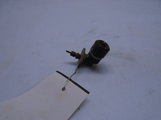 AIR CLEANER RESTRICTION IND