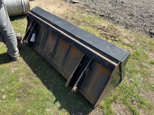 60" pin on loader bucket