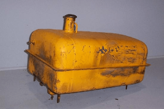 Case Fuel Tank