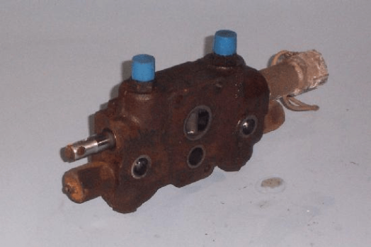 Case Loader Bucket Valve Section