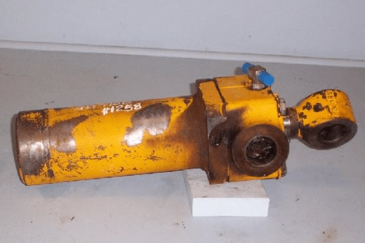 John Deere Backhoe Swing Cylinder