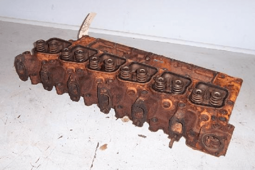 Case Cylinder Head