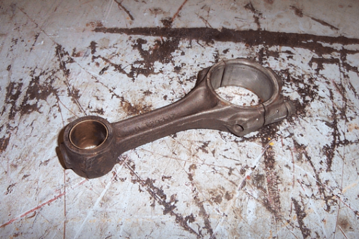 John Deere Connecting Rod
