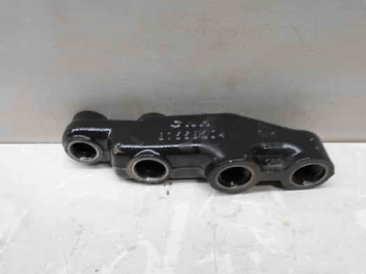 Case-international Remote Manifold Valve - Upper