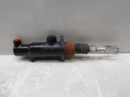 Case-international Master Cylinder