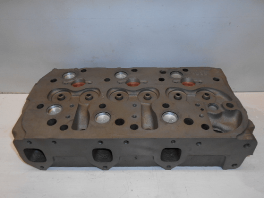 Case-international Cylinder Head