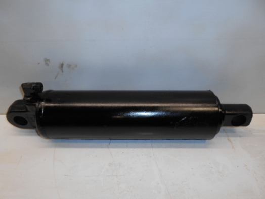 Case International Hitch Lift Cylinder