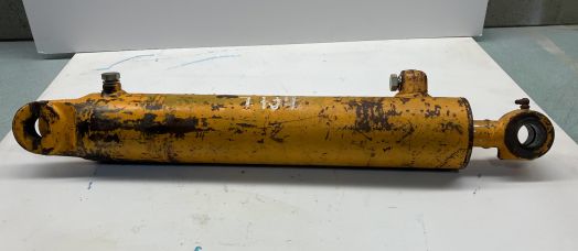 BLADE LIFT CYLINDER