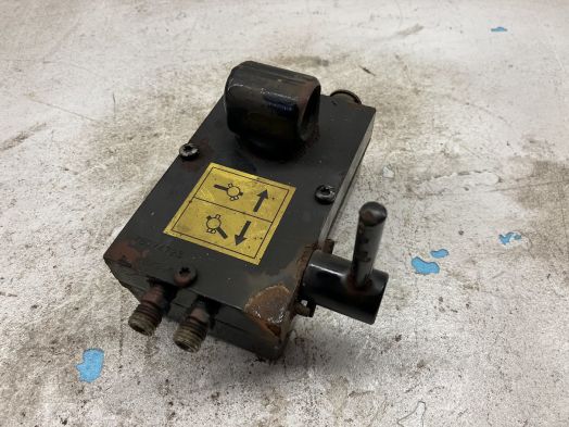 HYDRAULIC HAND PUMP ROPS