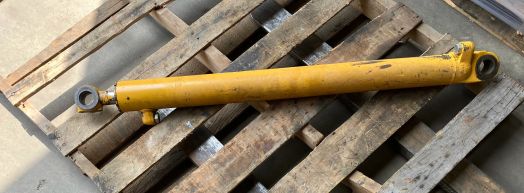 LOADER BUCKET CYLINDER