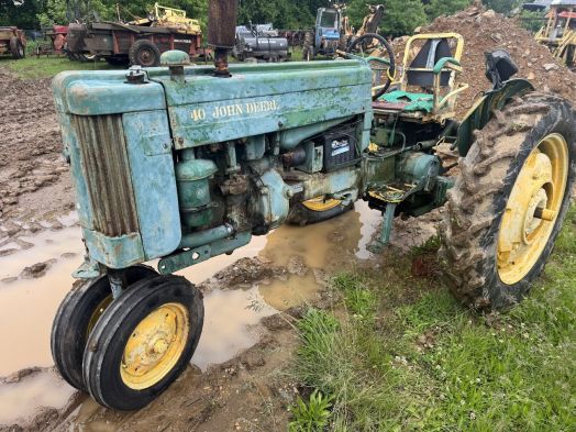 John Deere 40 NF Salvage Tractor #0012657