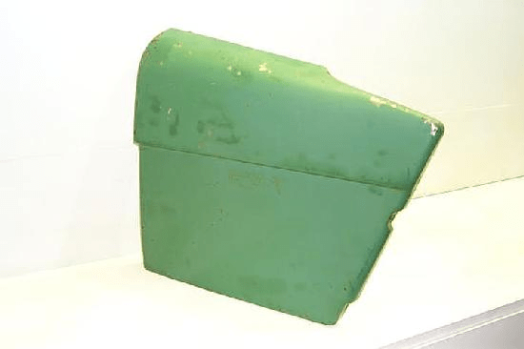 John Deere Cowl - L.h.