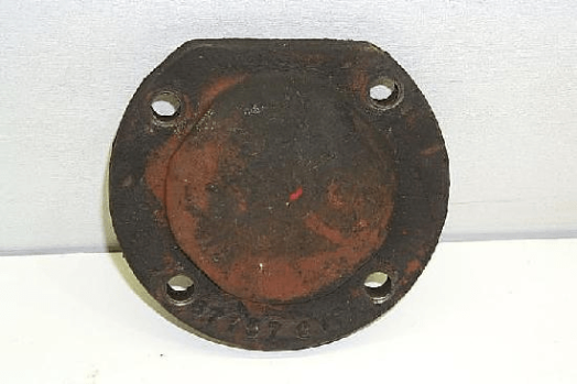 Farmall Driven Shaft Bearing Retainer