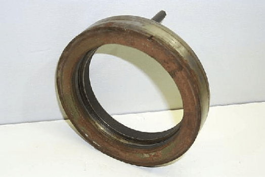 John Deere Front Output U-joint Yoke Bearing Retainer