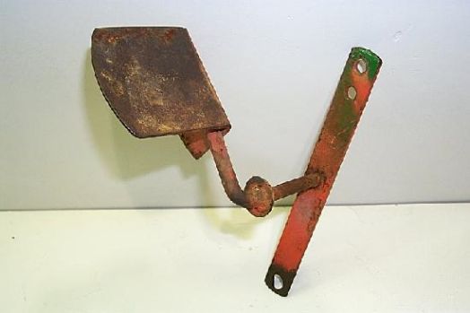 THROTTLE PEDAL