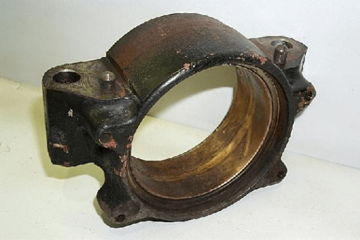 Case-international Axle Pivot Support - Rear