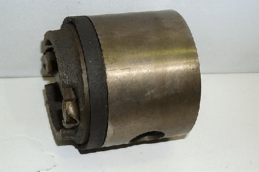 John Deere Piston