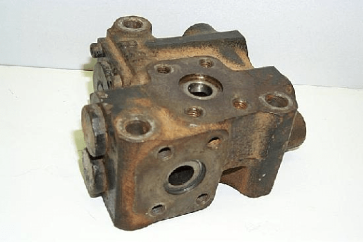 Case-international Divider Control Valve