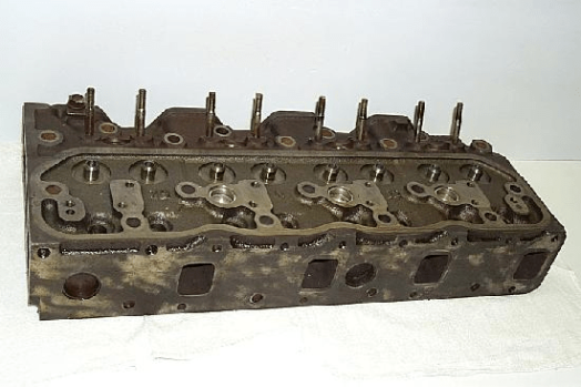 White Cylinder Head