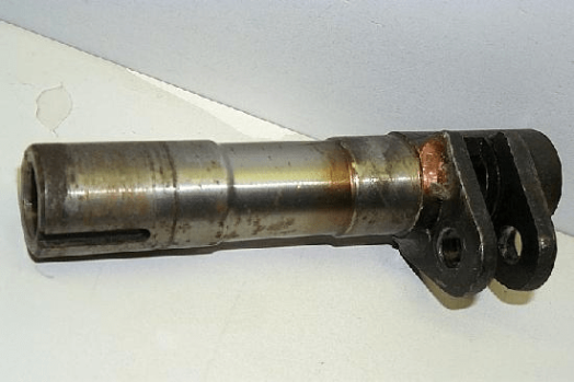 Case-international Draft Control Shaft