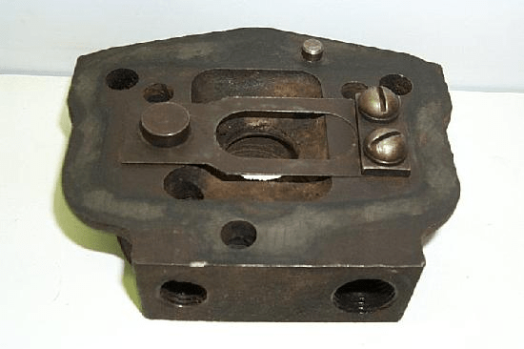 John Deere Filter Head