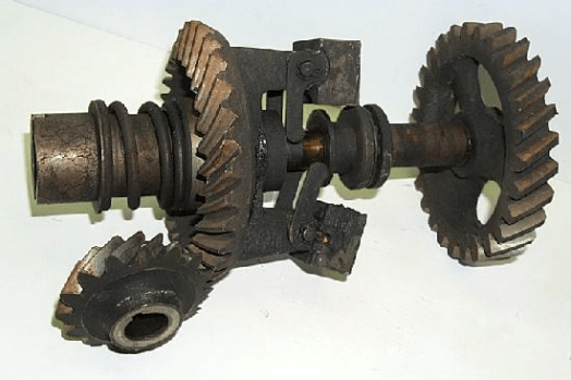 John Deere Governor Gear & Shaft