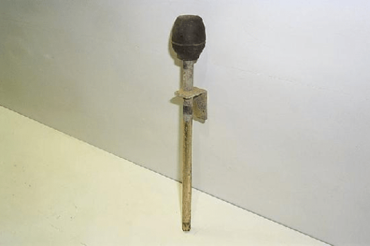 Case Dump Valve Control Rod