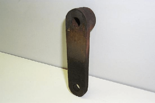 Case Cross Shaft Lever - Front